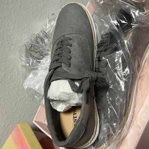 Never worn women size 11